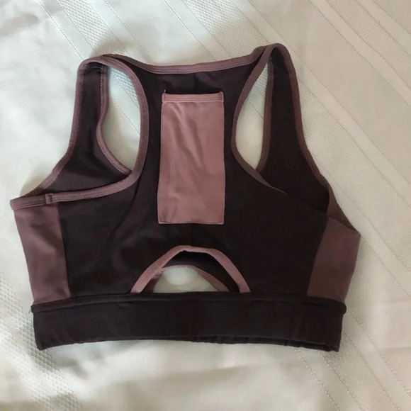 Gymshark Sports Bra - Picture 4 of 8